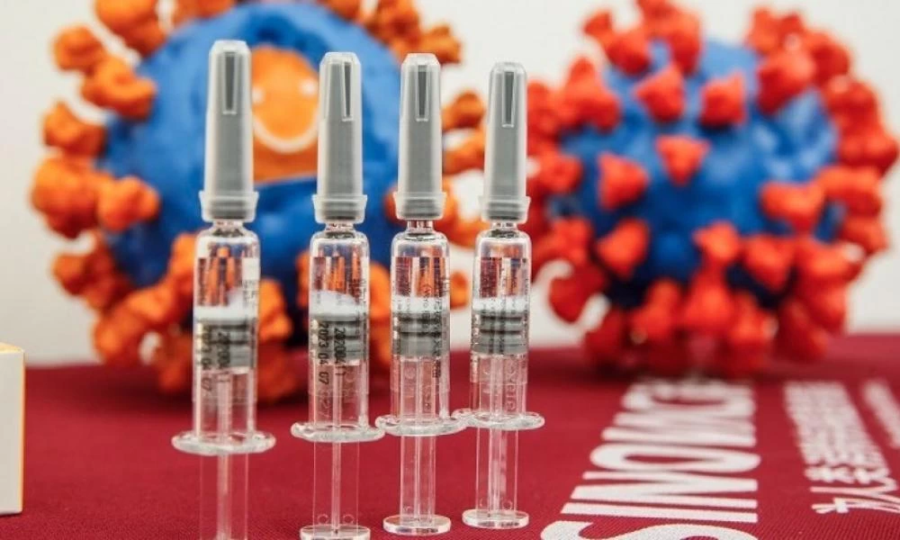 Κορονοϊός: Το 49% των Αμερικανών λέει ότι δεν θα εμβολιαστεί